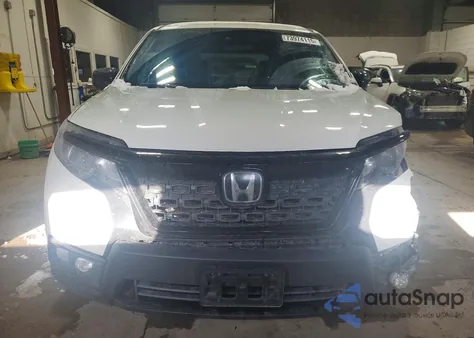 2019 Honda Passport Sport z USA, uszkodzony, nr VIN 5FNYF8H29KB015154